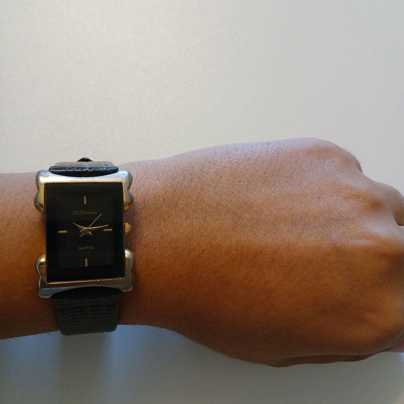 Vtg 90s St. Bernard Women Quartz Watch Black Dial Gold Tone Accent 19.6mm — image 5 of 8